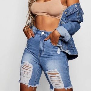 I’m am selling Shorts Mid Blue- 10